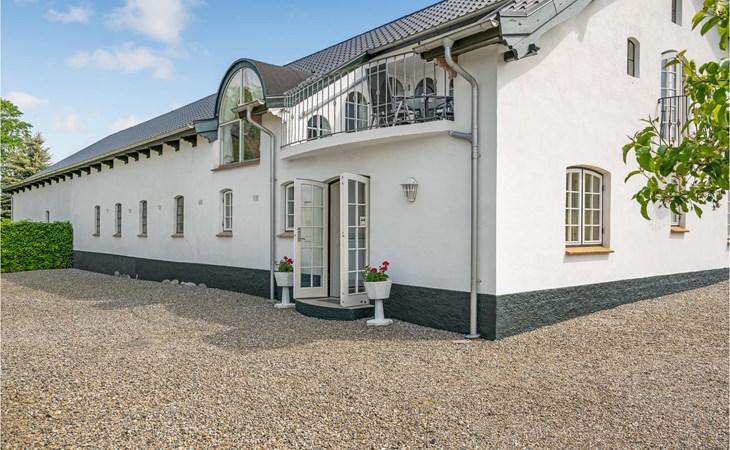 3 bedroom cozy apartment in Hejls 1