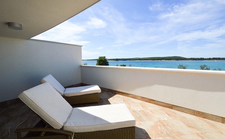 1 bedroom stunning apartment in Medulin 1
