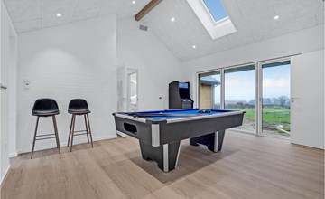 Gorgeous home in Sjølund with kitchen 3