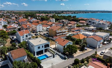 Beach front home in Vrsi 2