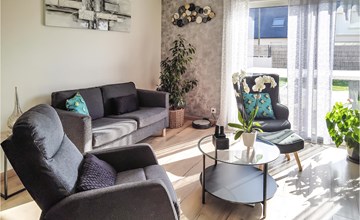 3 bedroom gorgeous home in Milizac 3