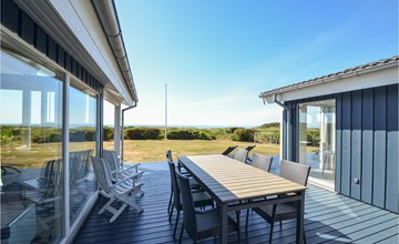 4 bedroom beach front home in Ebeltoft 2