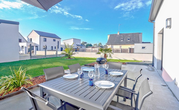 Lovely home in Saint-Germain-sur-Ay 1