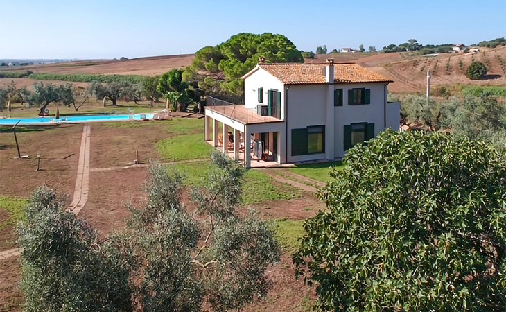 Beautiful home in Montalto di Castro 1