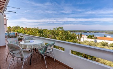 2 bedroom stunning apartment in Punat 3