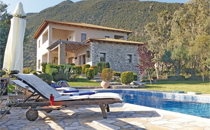 Gorgeous home in Skaloma Nafpaktos 1