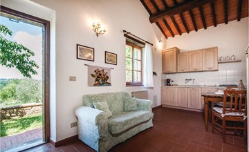 2 bedroom lovely home in Trequanda SI 3