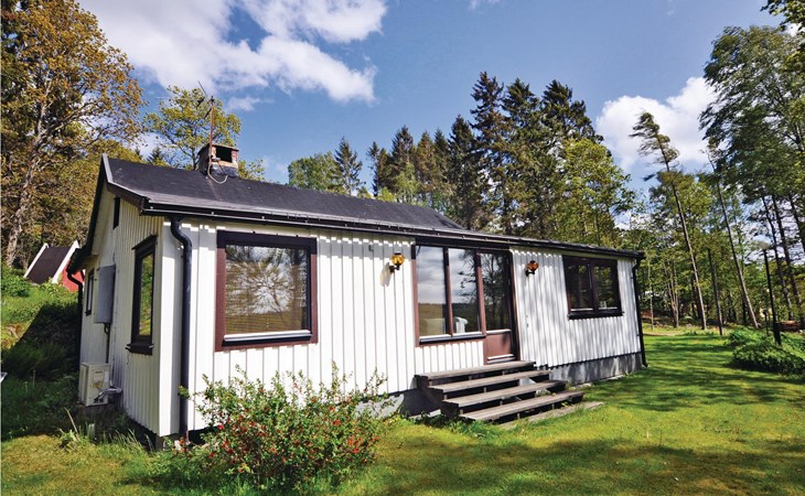 2 bedroom stunning home in Uddevalla 1