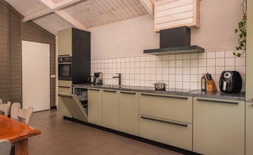 Familiehuis met Hottub + trekkershutten | 18 Pers. 2