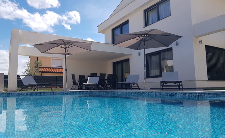 mit privatem Pool in Ruhiger lage. 1