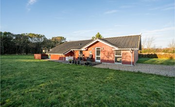 Amazing home in Tarm with kitchen 2