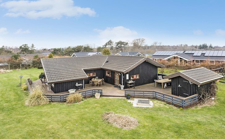 Stunning home in Humble with sauna 1