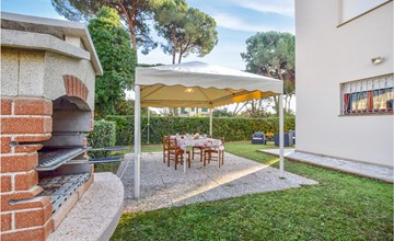 Nice apartment in Lido di Camaiore 2