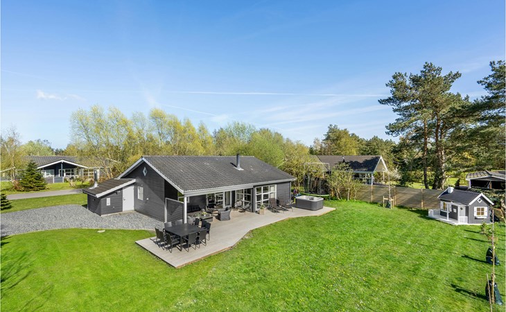 Stunning home in Væggerløse with sauna 1
