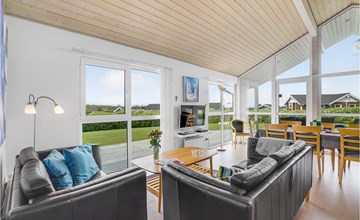 Cozy home in Vinderup with kitchen 2