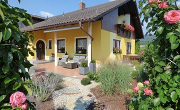 Komfortable Ferienwohnung mit Garten und Grill 2