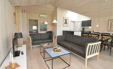 Beautiful home in Væggerløse with WiFi 2