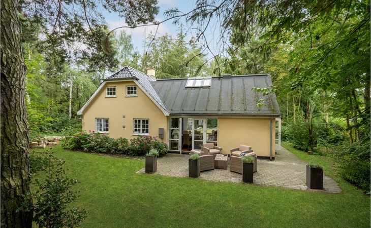 Awesome home in Væggerløse with WiFi 1