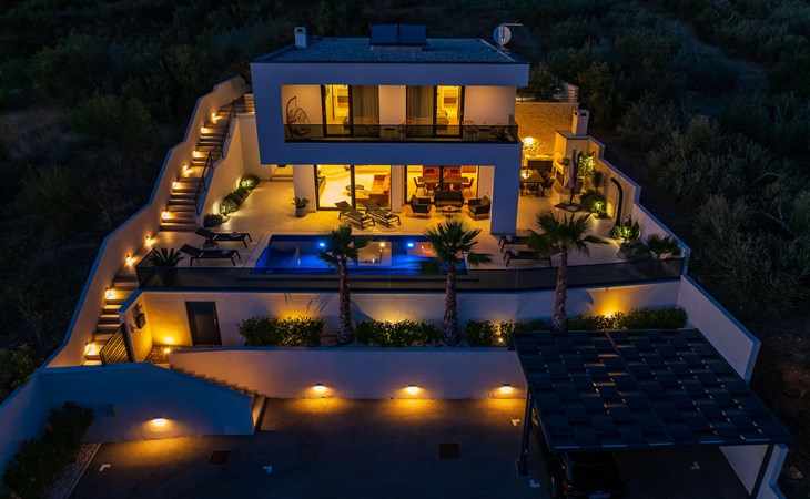 Beautiful home in Posedarje with WiFi 1