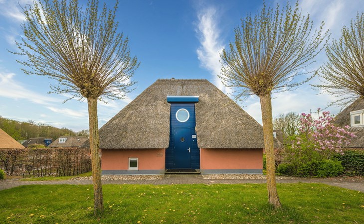 Bungalow 4B3 1