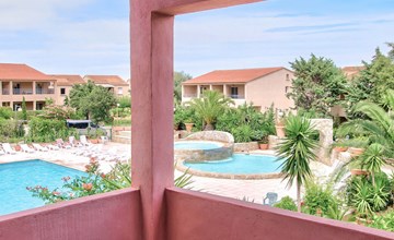 Club Benista (IRU100) 2