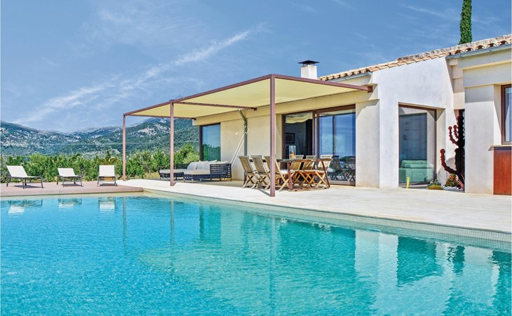 Gorgeous home in Moscari 1