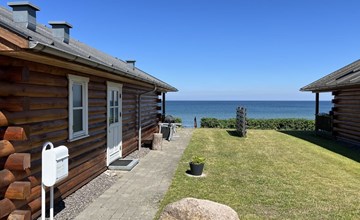 "Stille" - 10m from the sea 3