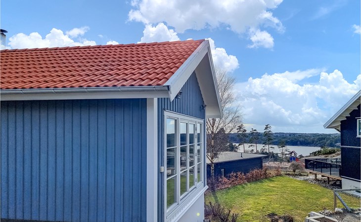 Lovely home in Tanumshede with kitchen 1