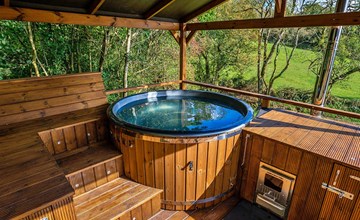 Wakehurst Luxury Dome 2