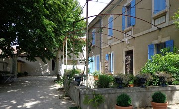 Klimatisierte Wohnung mit 2 Schlafzimmern und Pool 2