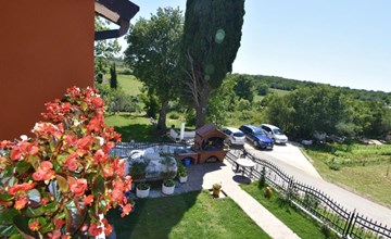 Klimatisierte Wohnung in Valica mit Großem Garten 2