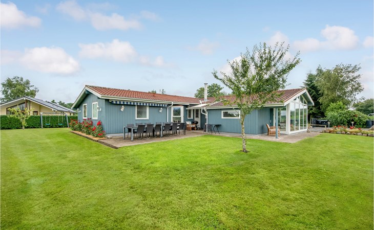 5 bedroom beautiful home in Haderslev 1