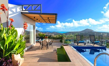 Canes Villa Beheizter Pool 3