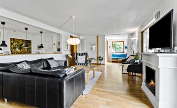 6 bedroom lovely home in Skibby 3