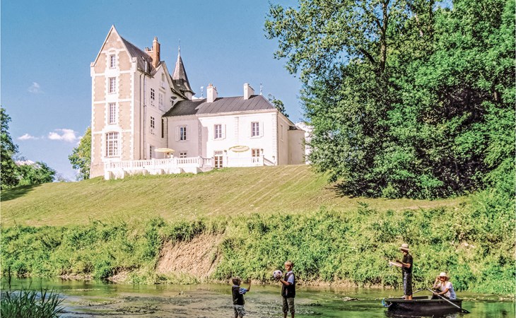 Awesome home in Ardentes 1