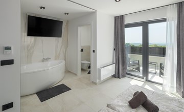 Cozy apartment in Tar with WiFi 2