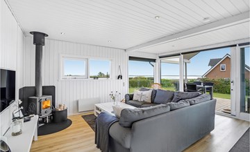Awesome home in øster assels with sauna 3