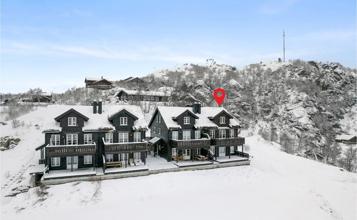 Cozy home in åseral with house sea view 1