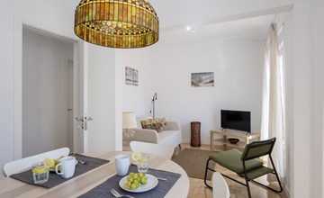 Apartment "Dona Meia Praia" 3