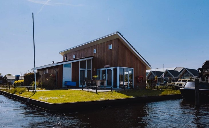 Wheelchair accessible Waterhouse Uitgeest | 6 persons 1