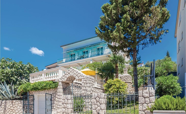 Gorgeous apartment in Dramalj 1