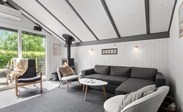 2 bedroom beautiful home in Hemmet 3