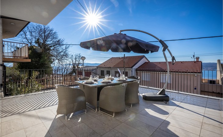 3 bedroom nice home in Crikvenica 1