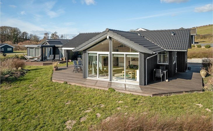 3 bedroom nice home in Haarby 1