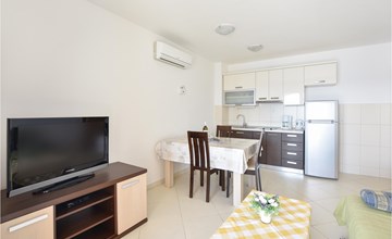 Beautiful apartment in Stanici 2