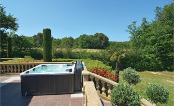 Pet friendly home in Trets 3