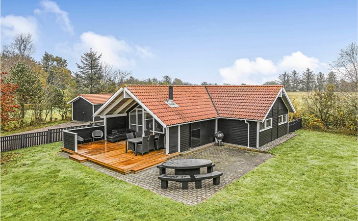 Lovely home in Oksbøl with sauna 1