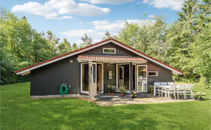 Beautiful home in Herning with WiFi 1
