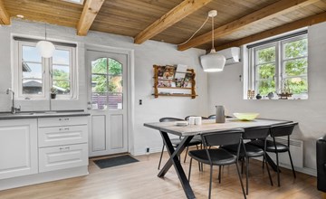 4 bedroom pet friendly home in Hemmet 3