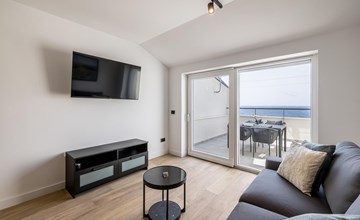 Cozy apartment in Potomje with lake view 3